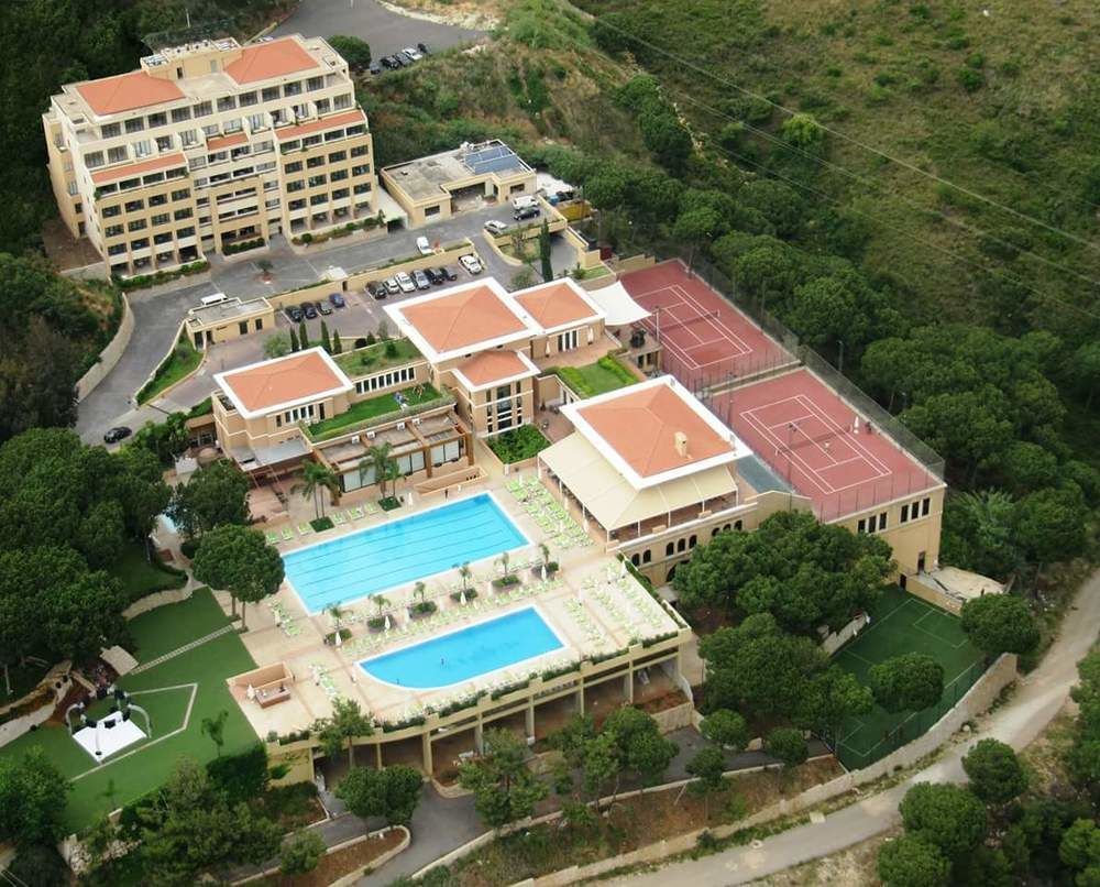 Country Lodge Hotel & Resort Beirut Exterior photo