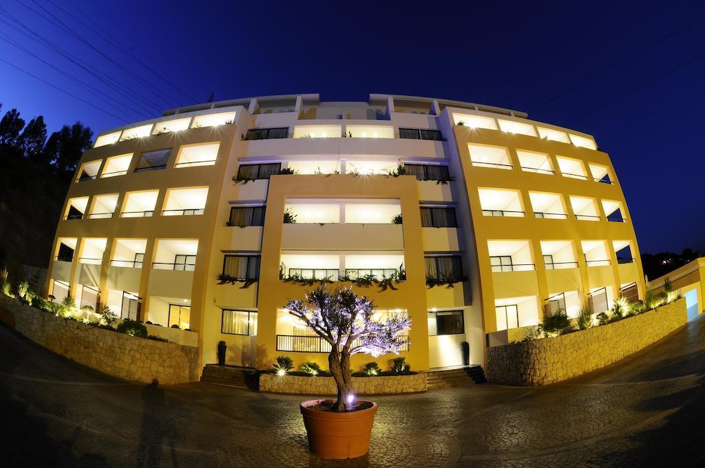 Country Lodge Hotel & Resort Beirut Exterior photo